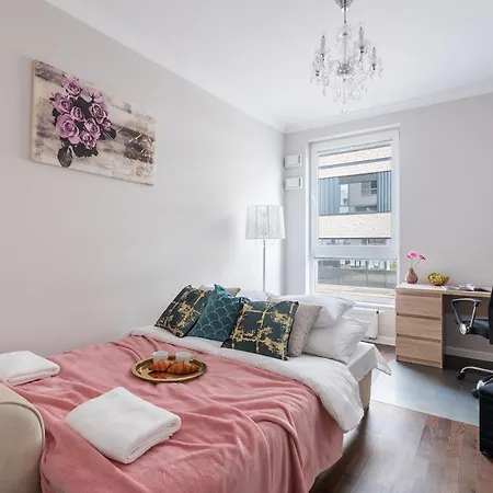 P＆o朗多瑞多斯拉瓦公寓 * 华沙